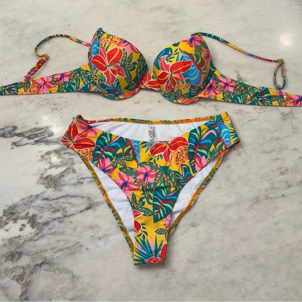 [NWT] Tropical Floral Bikini • SHIEN